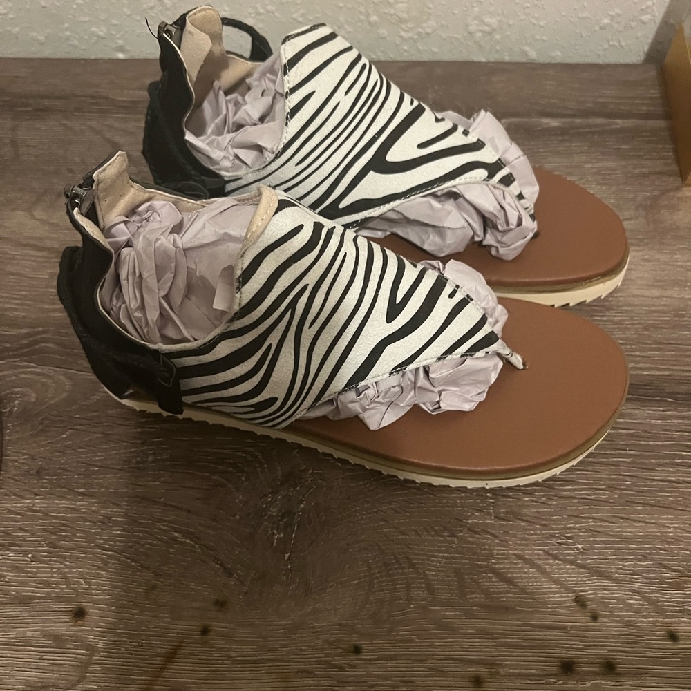 Women sandal